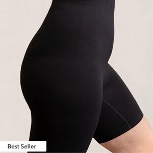 Shapermint Essentials Fresh Control Mid-Waist Black Bike Shorts
